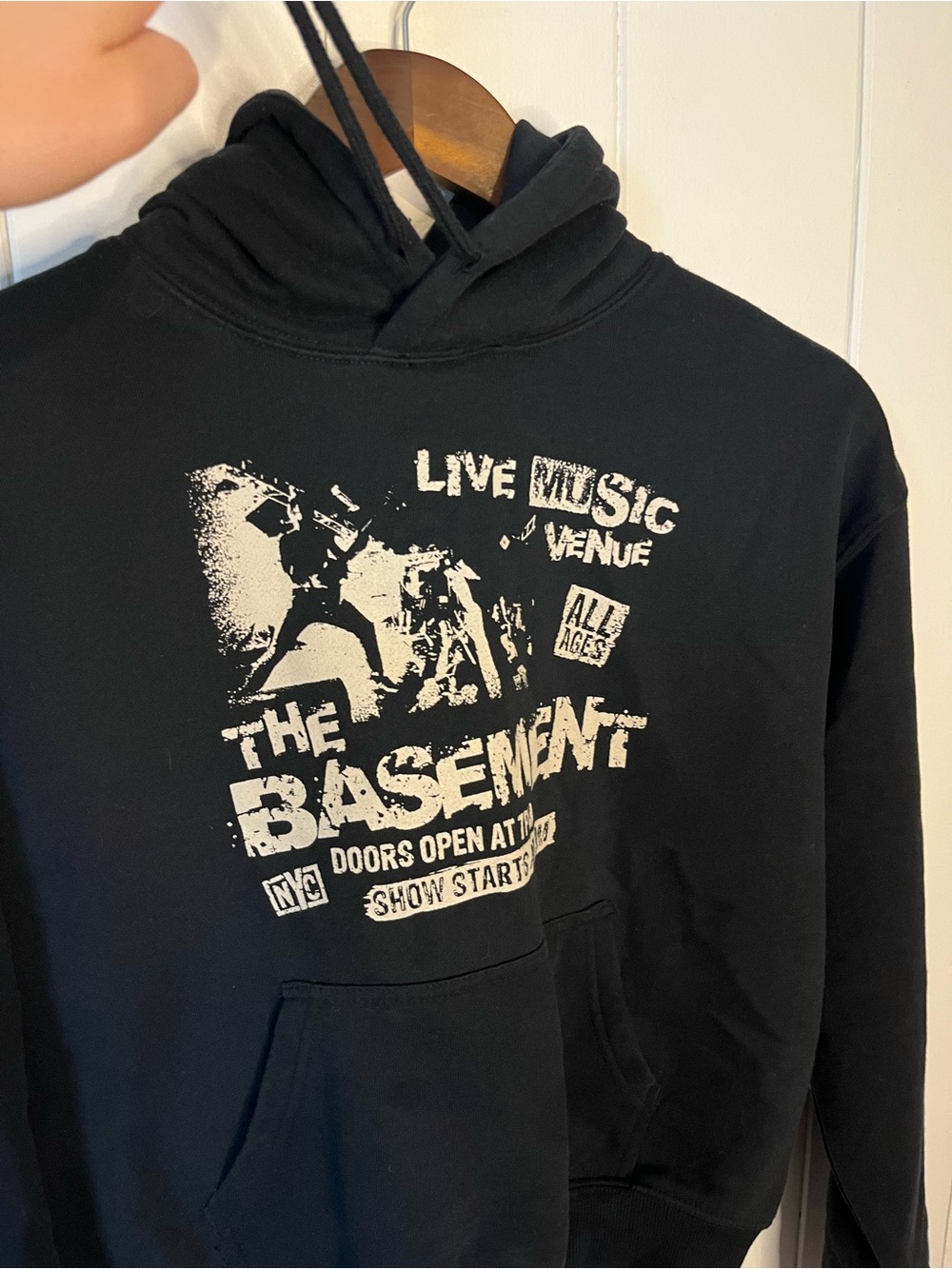 Ardene Black "Live Music Venue" Graphic Hoodie. Size Small.